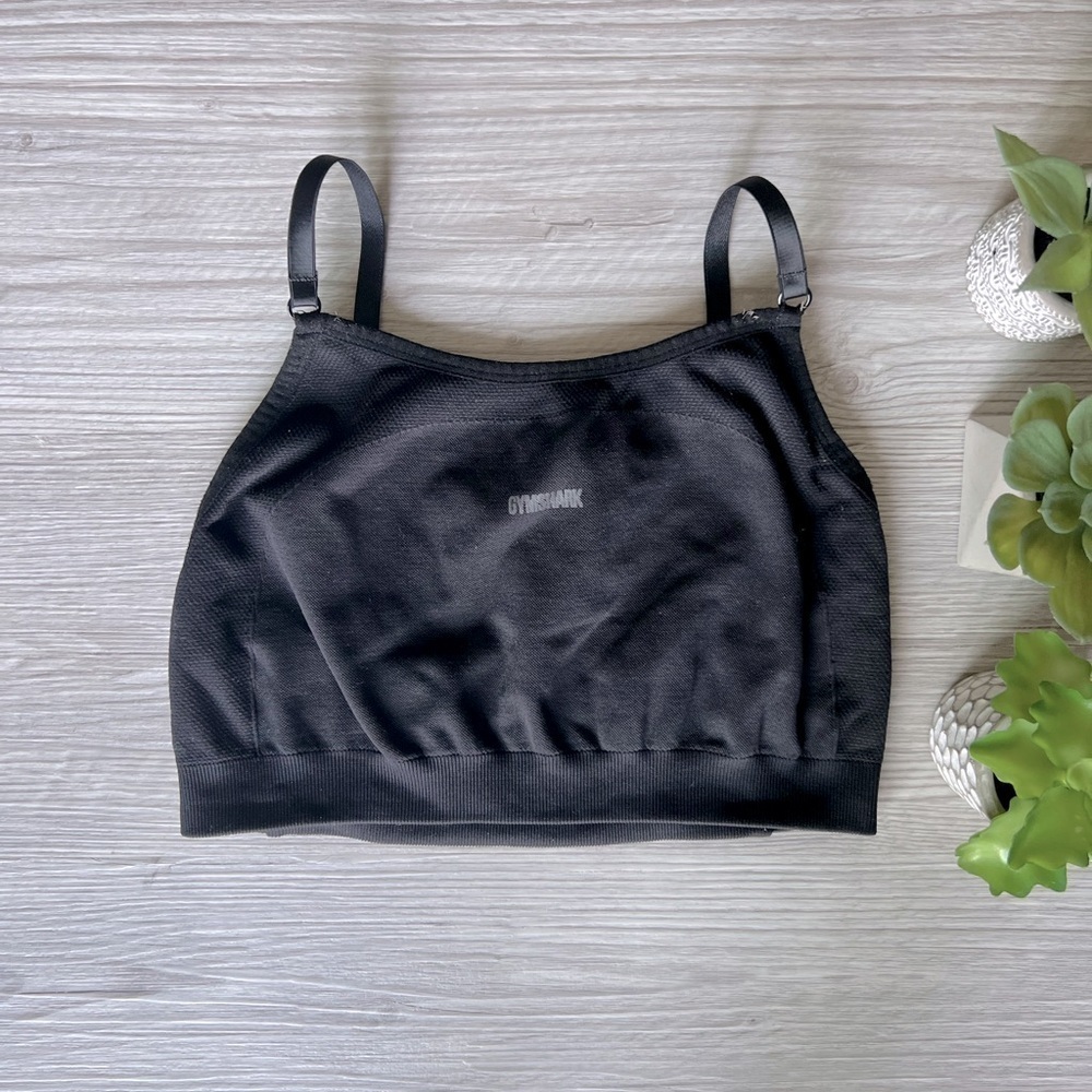 GYMSHARK black adjustable sports bra size XS